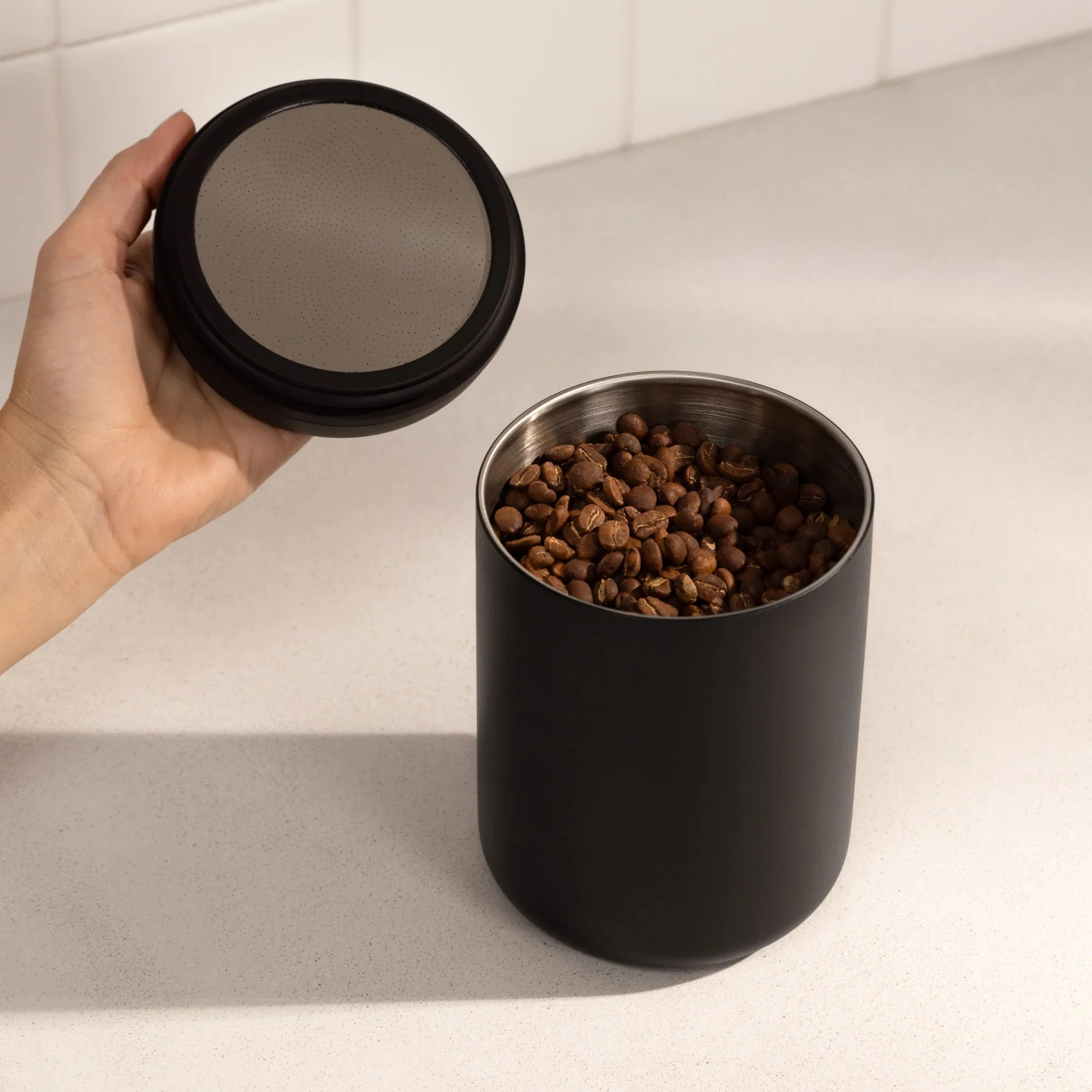 Fellow Electric Atmos Vacuum Canister - 0.7L / Glass Coffee - Image 4